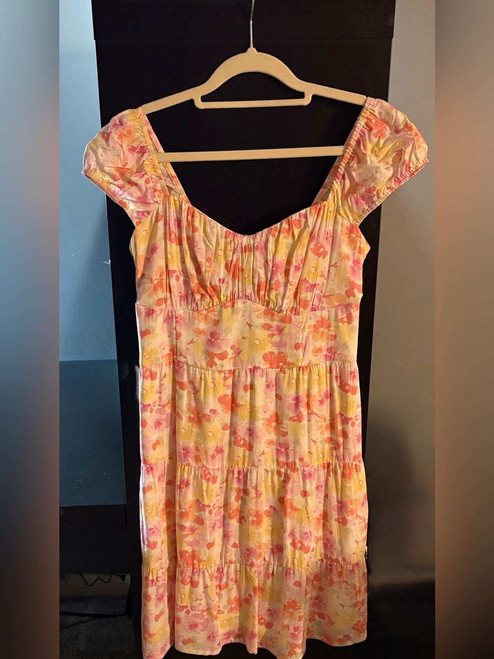 ❤️ Hollister Dress in Beautiful Watercolor Print Size Small Long